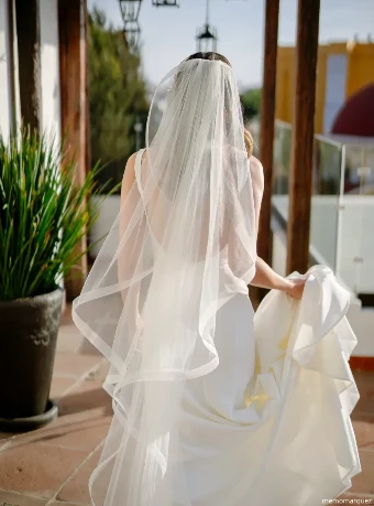 Sara Gabriel Julianne Veil #0 thumbnail